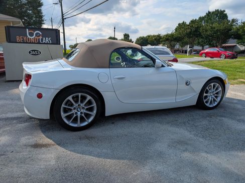 Used 2008 BMW Z4 3.0i RWD image 4
