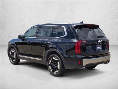 Used 2025 Kia Telluride S image 7