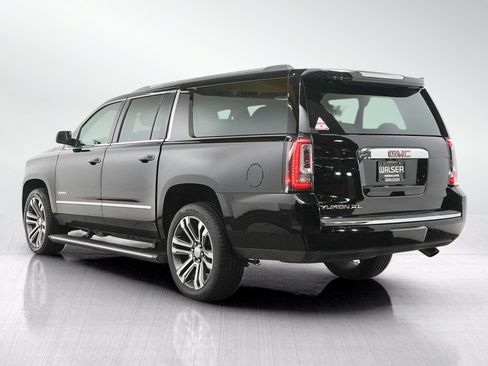Used 2019 GMC Yukon XL Denali w/ Denali Ultimate Package AWD/4WD image 3