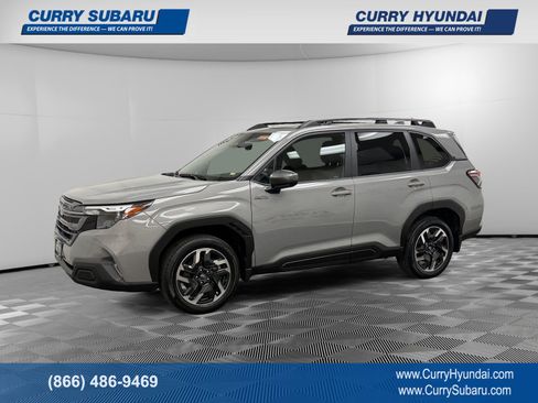 Used 2025 Subaru Forester Premium image 1