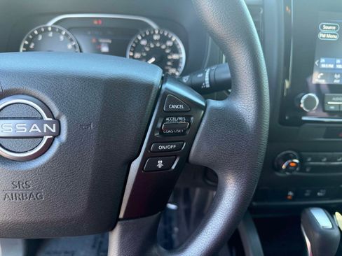 Used 2023 Nissan Frontier SV w/ Midnight Edition Package image 30