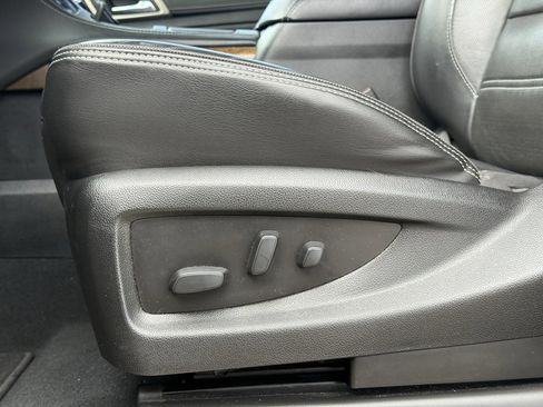 Used 2019 GMC Yukon XL Denali w/ Denali Ultimate Package image 12