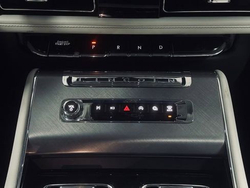 New 2026 Lincoln Aviator AWD image 36