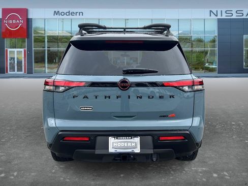 Used 2026 Nissan Pathfinder Rock Creek w/ Rock Creek Premium Package AWD/4WD image 6