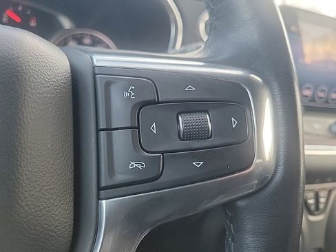 Used 2019 Chevrolet Blazer LT image 12