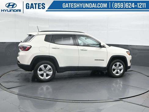 Used 2020 Jeep Compass Latitude w/ Cold Weather Group image 3