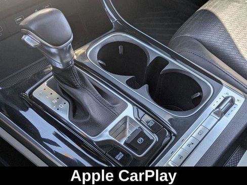 Used 2022 Kia Carnival SX Prestige image 17