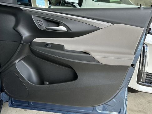 New 2025 Buick Envista Avenir image 34