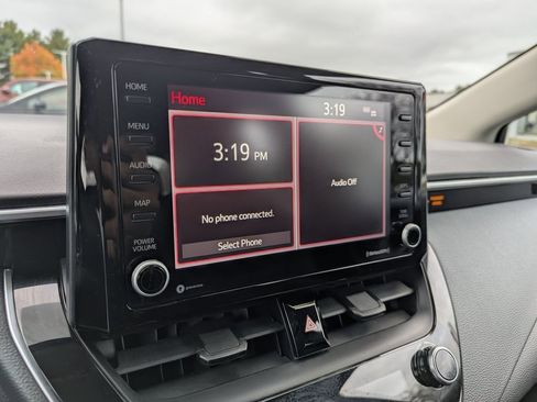 Used 2022 Toyota Corolla LE image 20