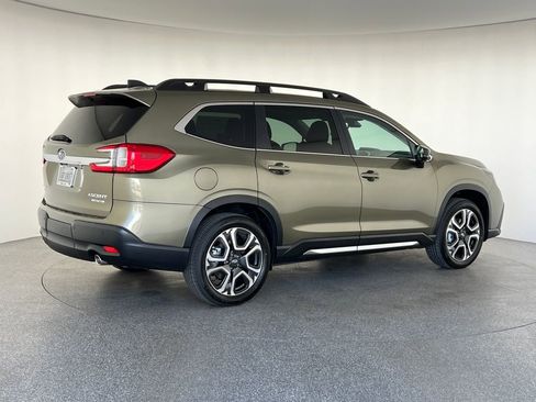 New 2026 Subaru Ascent Limited AWD/4WD image 4