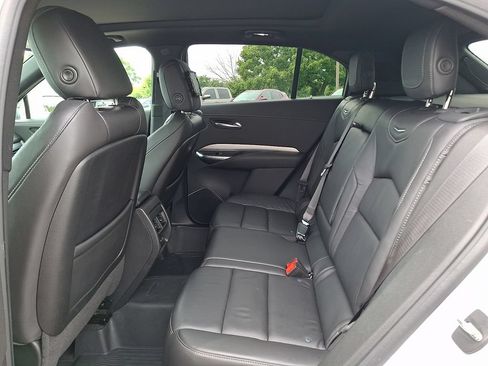 Used 2020 Cadillac XT4 Premium Luxury w/ Cold Weather Package AWD/4WD image 10