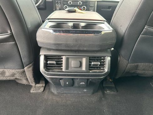 Used 2023 Ford F150 Lariat w/ FX4 Off-Road Package AWD/4WD image 24