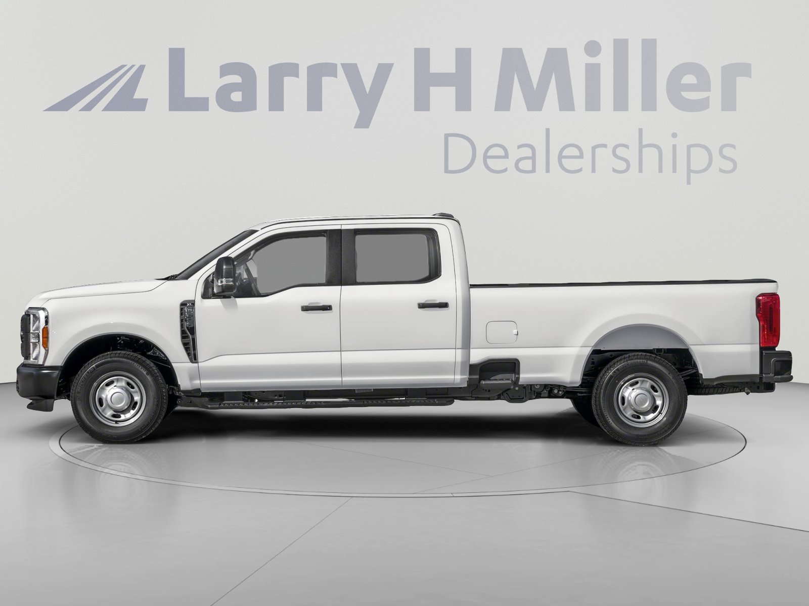 Used 2023 Ford F250 XL w/ STX Appearance Package AWD/4WD image 3