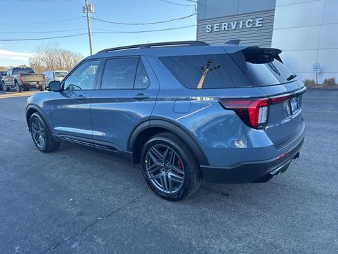 New 2026 Ford Explorer ST w/ Sun And Sound Package image 9