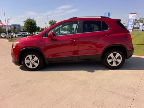 Used 2015 Chevrolet Trax LT FWD image 4
