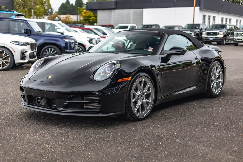 Used 2025 Porsche 911 Carrera w/ Premium Package RWD image 4