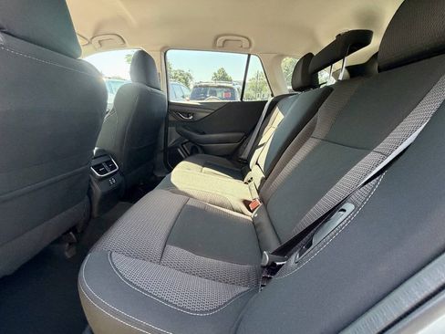 Used 2025 Subaru Outback Premium AWD/4WD image 24