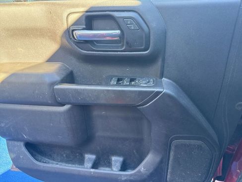 Used 2021 Chevrolet Silverado 1500 Custom image 8