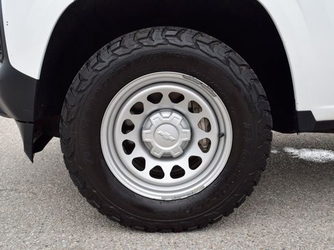 Used 2024 Chevrolet Colorado W/T w/ WT Convenience Package II image 25