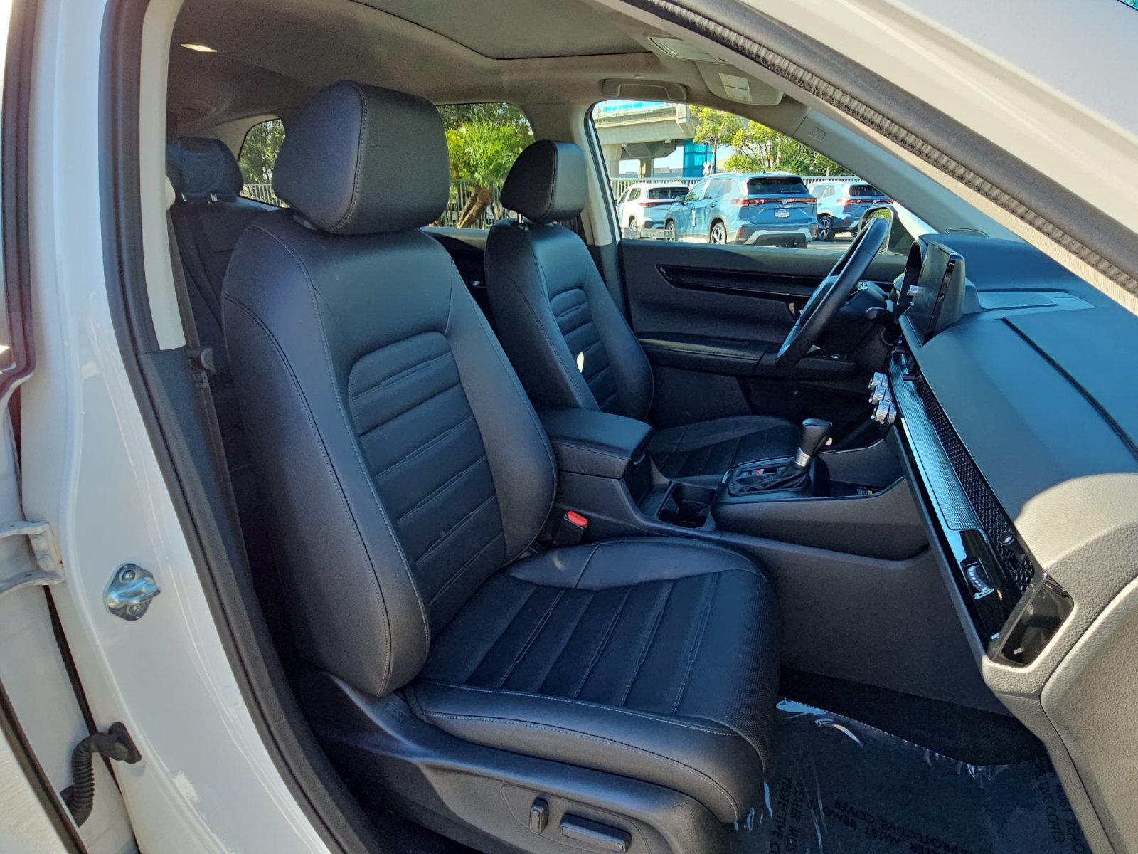 Used 2024 Honda CR-V EX-L image 10