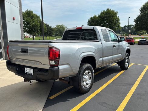Used 2019 Toyota Tacoma SR AWD/4WD image 6