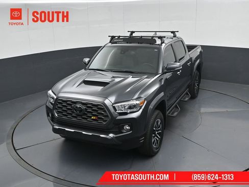 Used 2022 Toyota Tacoma TRD Sport image 45