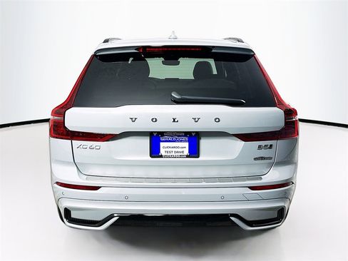 Used 2026 Volvo XC60 B5 Plus w/ Protection Package Premier image 15