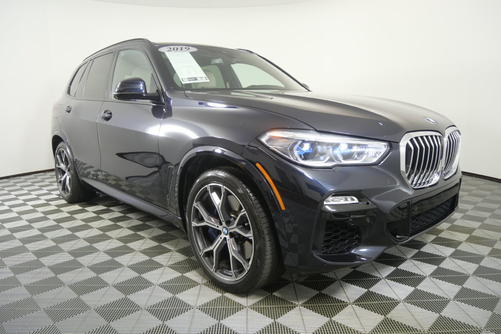 Used 2019 BMW X5 xDrive40i w/ M Sport Package AWD/4WD image 2