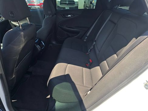 Used 2020 Chevrolet Malibu LT FWD image 17