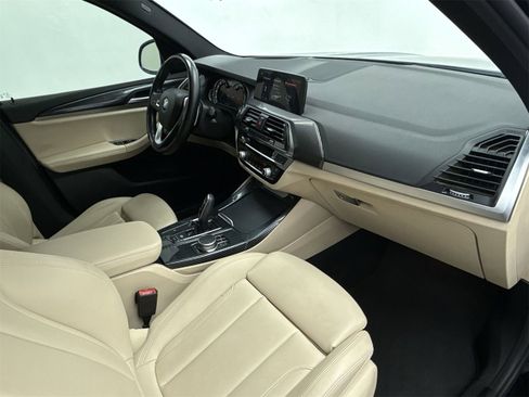 Used 2018 BMW X3 xDrive30i image 16