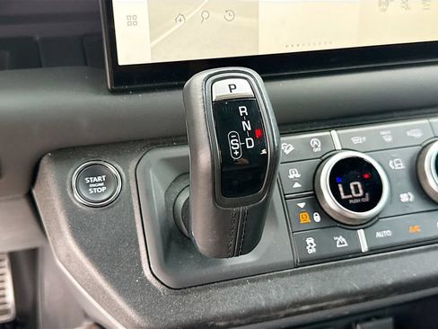 Used 2023 Land Rover Defender 130 X AWD/4WD image 17