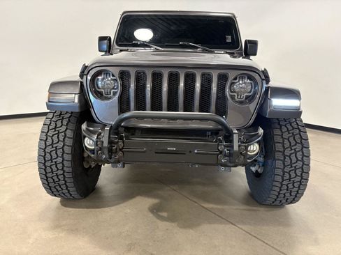 Used 2018 Jeep Wrangler Unlimited Sahara w/ Uconnect 4C Nav & Sound Group AWD/4WD image 4