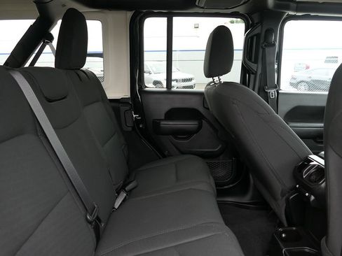 Used 2023 Jeep Wrangler Unlimited Sport AWD/4WD image 23