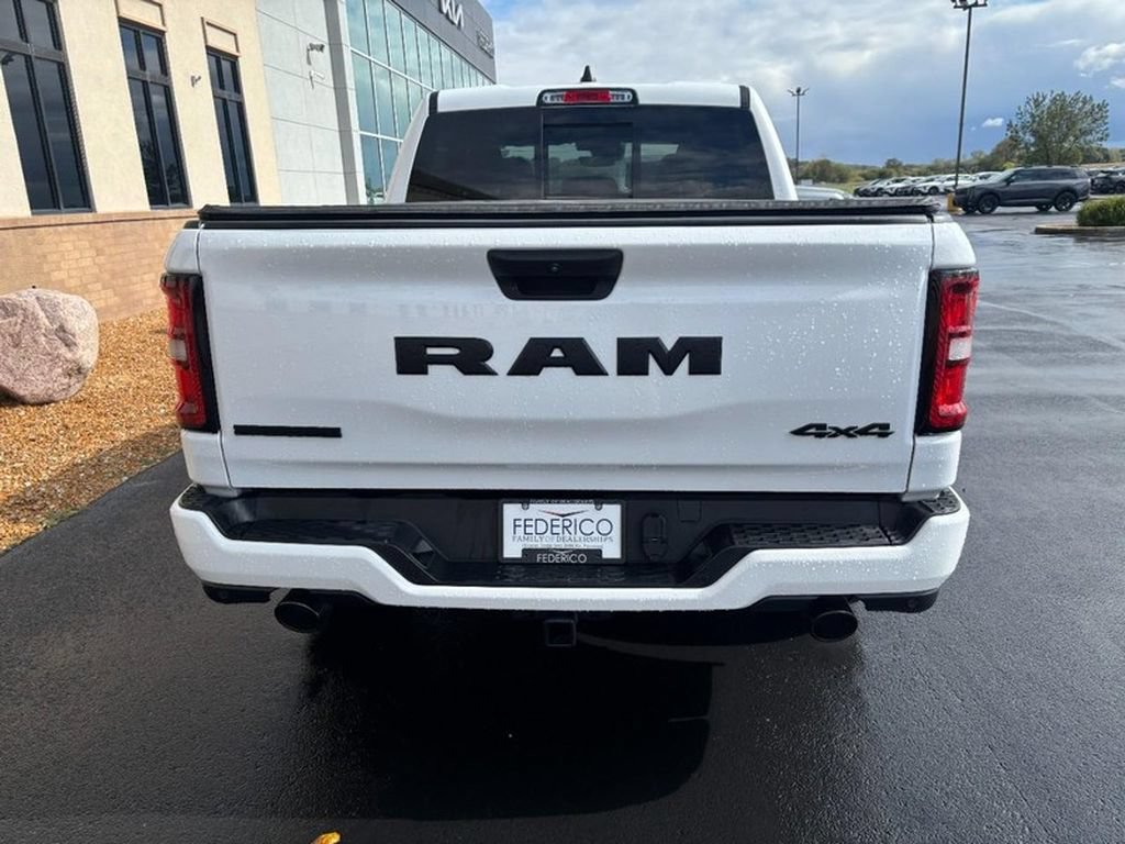 Used 2025 RAM 1500 Big Horn AWD/4WD image 4