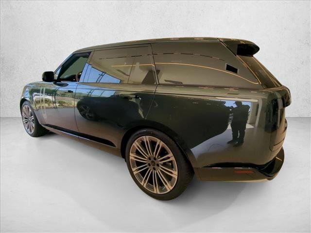 New 2026 Land Rover Range Rover Long Wheelbase SE AWD/4WD image 5
