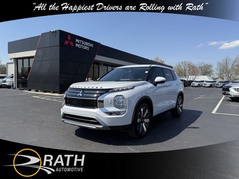 New 2026 Mitsubishi Outlander SE image 4