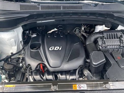 Used 2016 Hyundai Santa Fe Sport FWD image 32