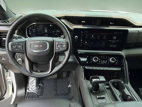 Used 2026 GMC Sierra 1500 AT4 w/ AT4 Premium Package AWD/4WD image 10