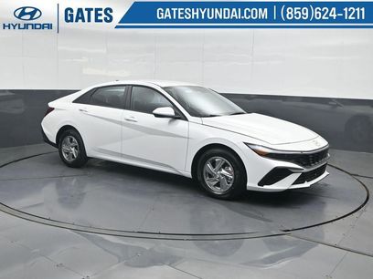 New 2026 Hyundai Elantra SE