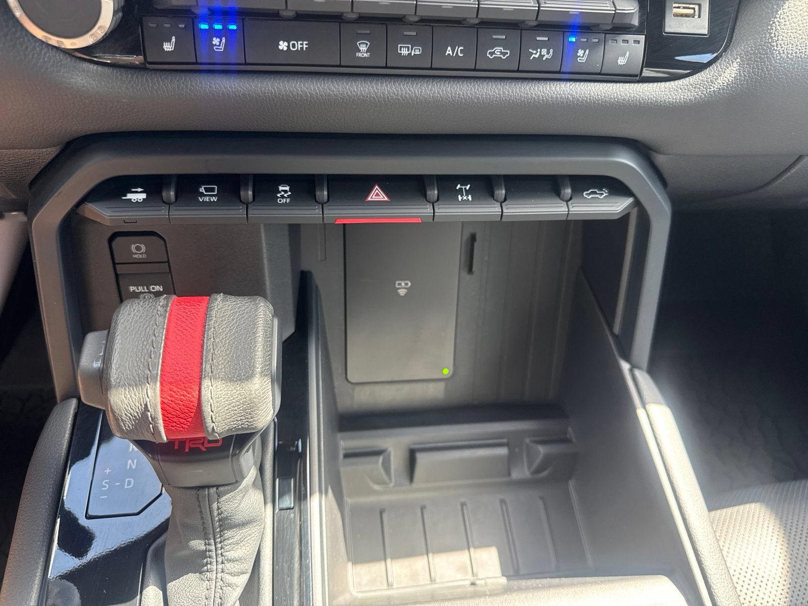 Used 2025 Toyota Tundra TRD Pro AWD/4WD image 31