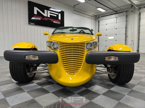 Used 1999 Plymouth Prowler RWD image 23