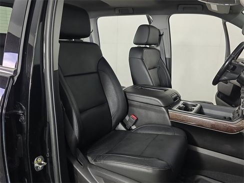 Used 2019 GMC Sierra 3500 SLT w/ Duramax Plus Package image 21