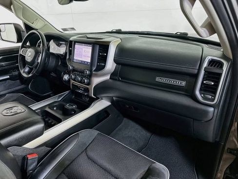 Used 2022 RAM 1500 Laramie AWD/4WD image 14