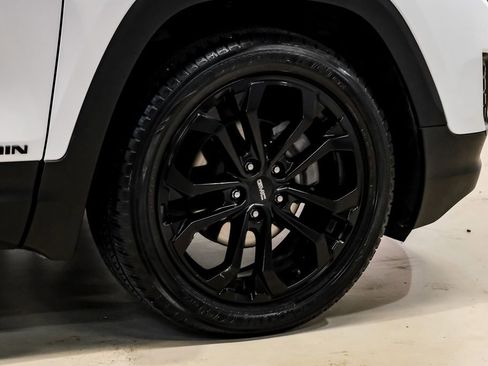 Used 2020 GMC Terrain SLE w/ Driver Convenience Package FWD image 56