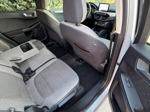 Used 2020 Ford Escape SE FWD image 17
