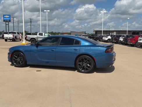 Used 2021 Dodge Charger SXT w/ Plus Group RWD image 6