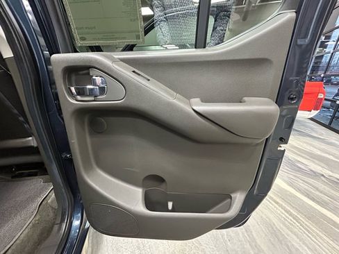 Used 2017 Nissan Frontier PRO-4X w/ Pro-4x Luxury Package image 40