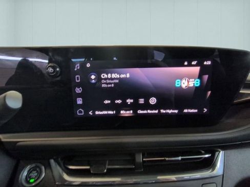Used 2025 Buick Envista Sport Touring FWD image 22