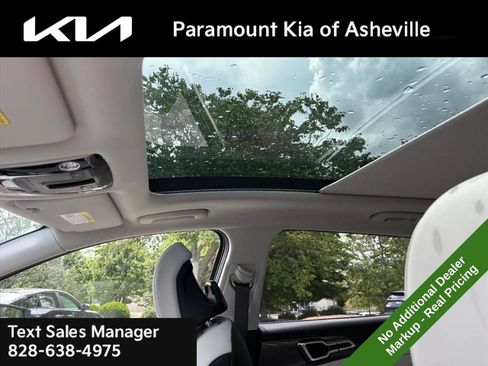 New 2026 Kia Sportage EX AWD/4WD image 13