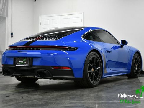 Used 2025 Porsche 911 Carrera RWD image 20